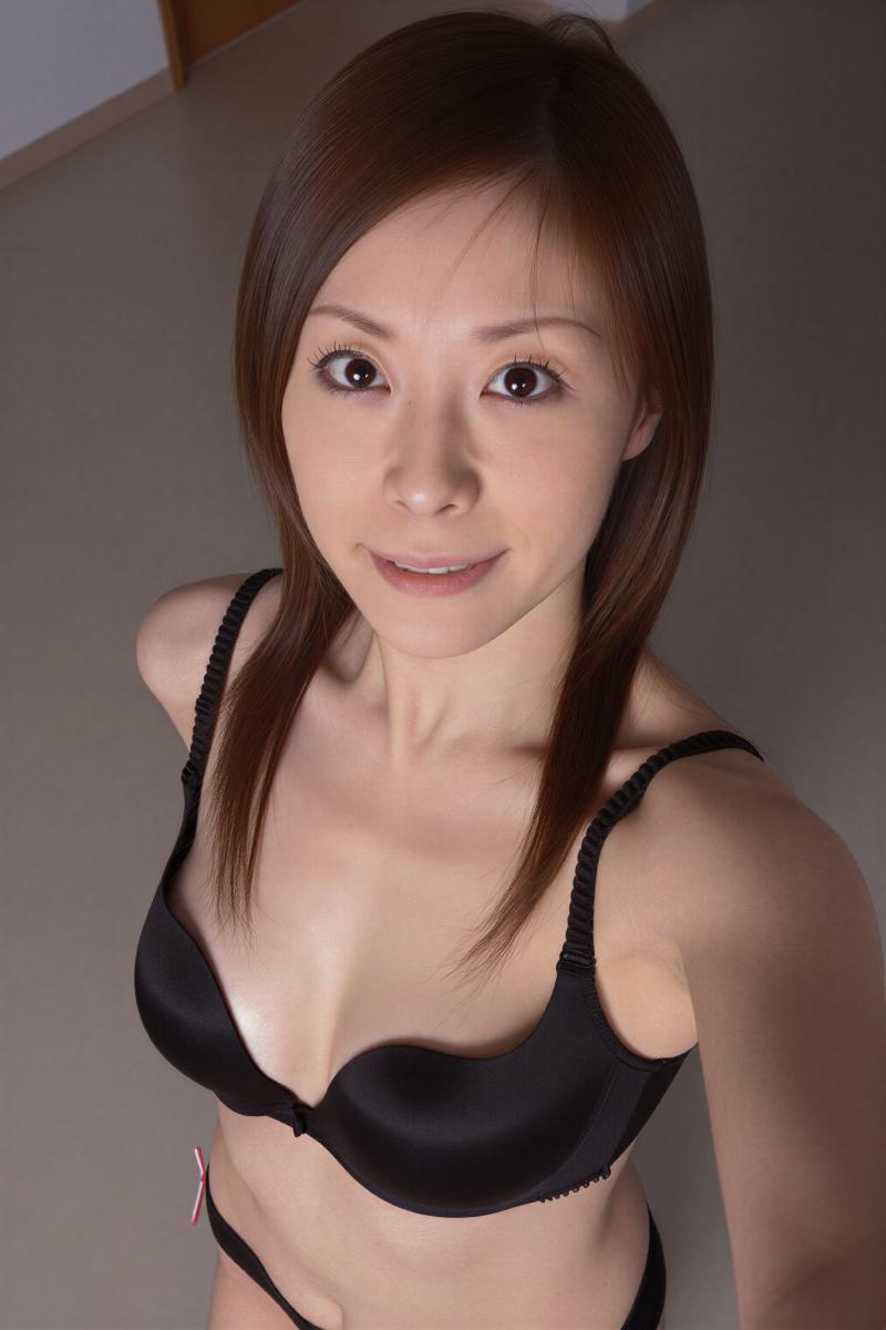 熟女・巨乳魅力的な人物ポートレート