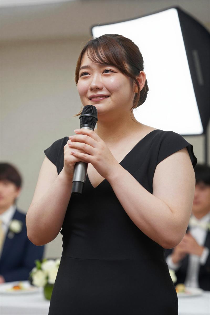 受付とドレスのポートレート素材