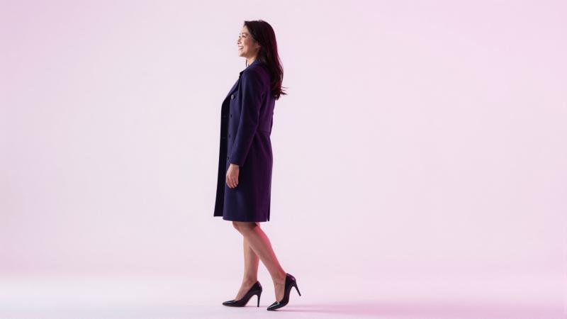 求人: エレガントな後姿