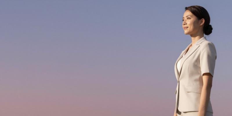 求人バナー素材: 紫ピンクとビジネス女性の横顔