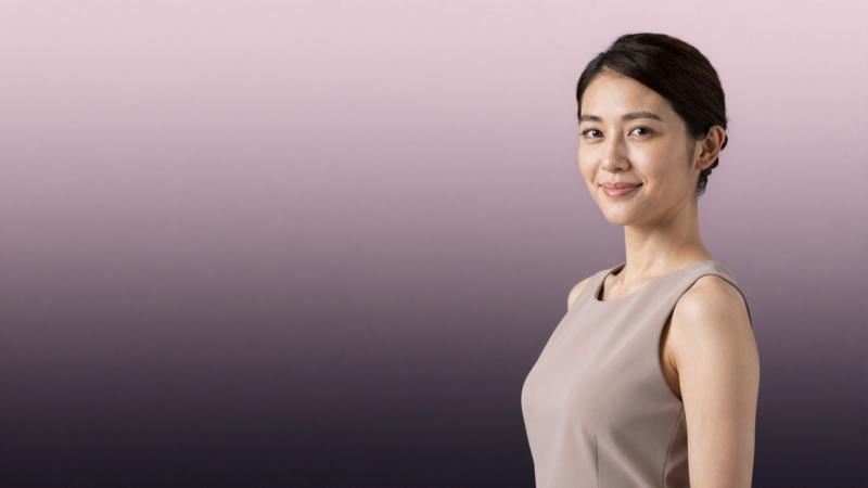 求人バナー素材: エレガントな女性とグラデーション