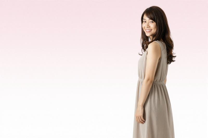 求人：暖色で誘う、居心地良い職場