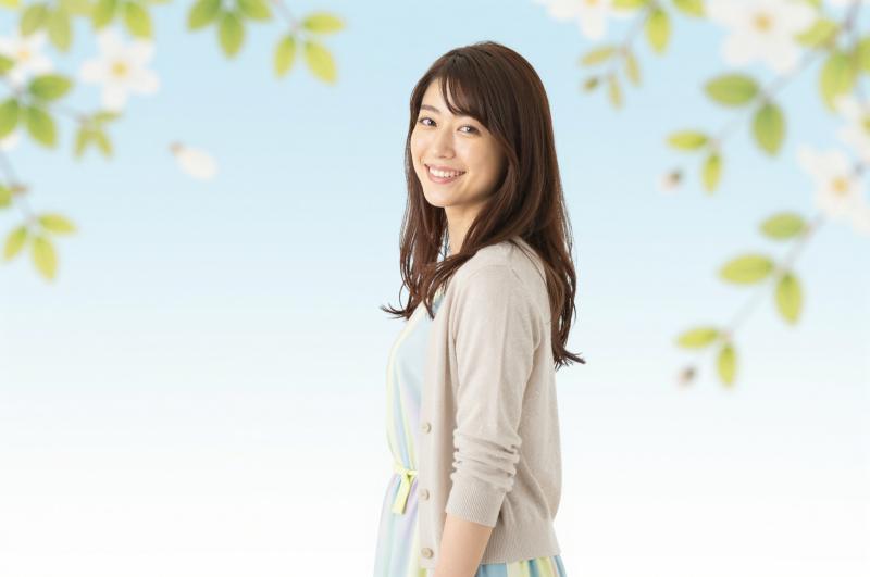 求人：春ドレスの笑顔