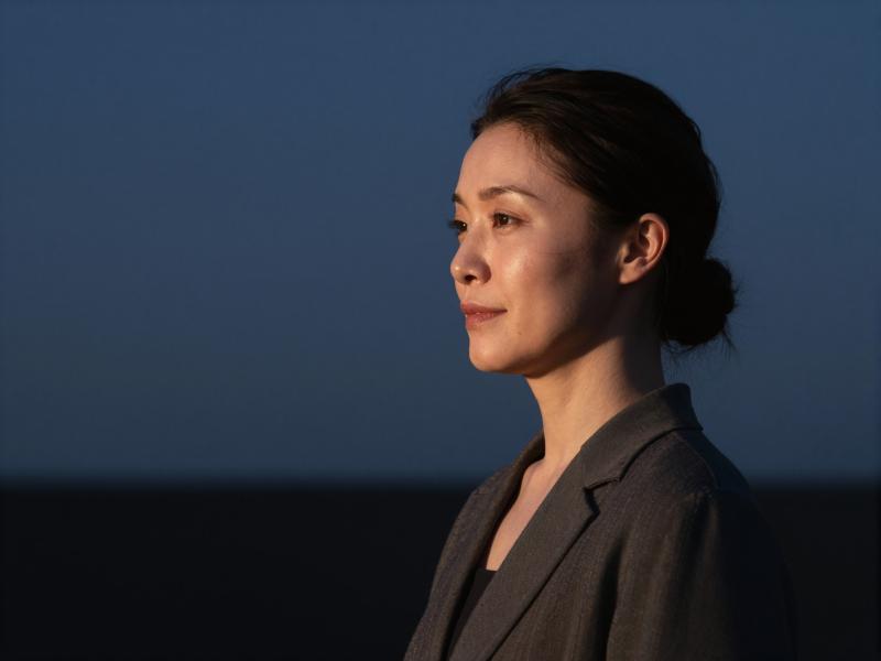 求人バナー素材：青グラデと横顔