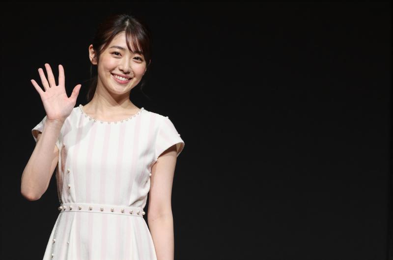 華やかガールズバーで働くチャンス