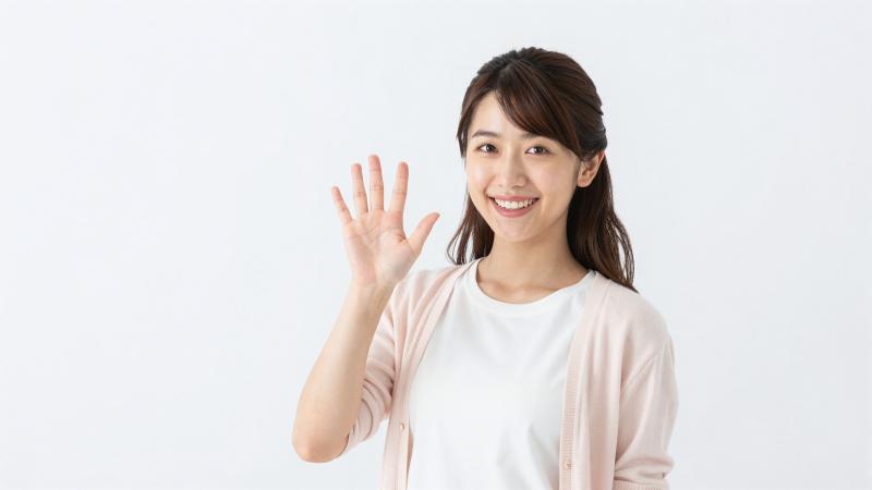 親しみやすい笑顔のガールズバー求人