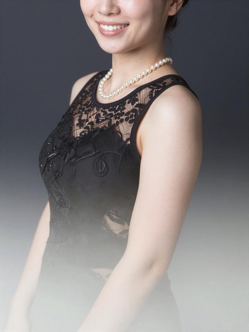 キャバクラ求人：黒レースの