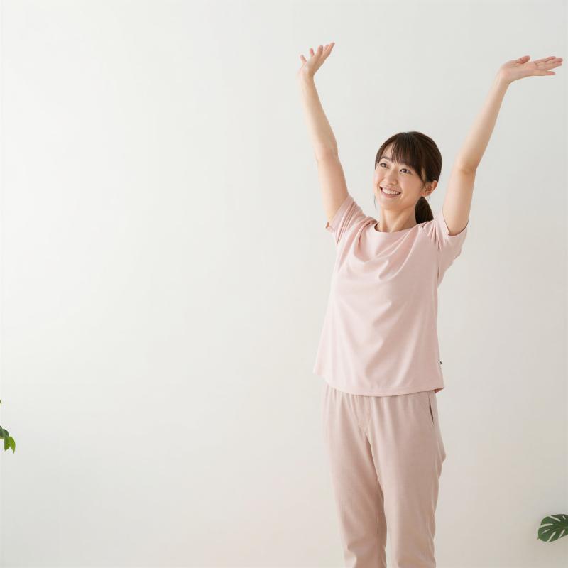 ピンクのシャツを着た女性のポートレート