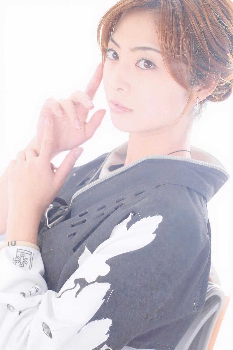 女性モデルのフリー素材