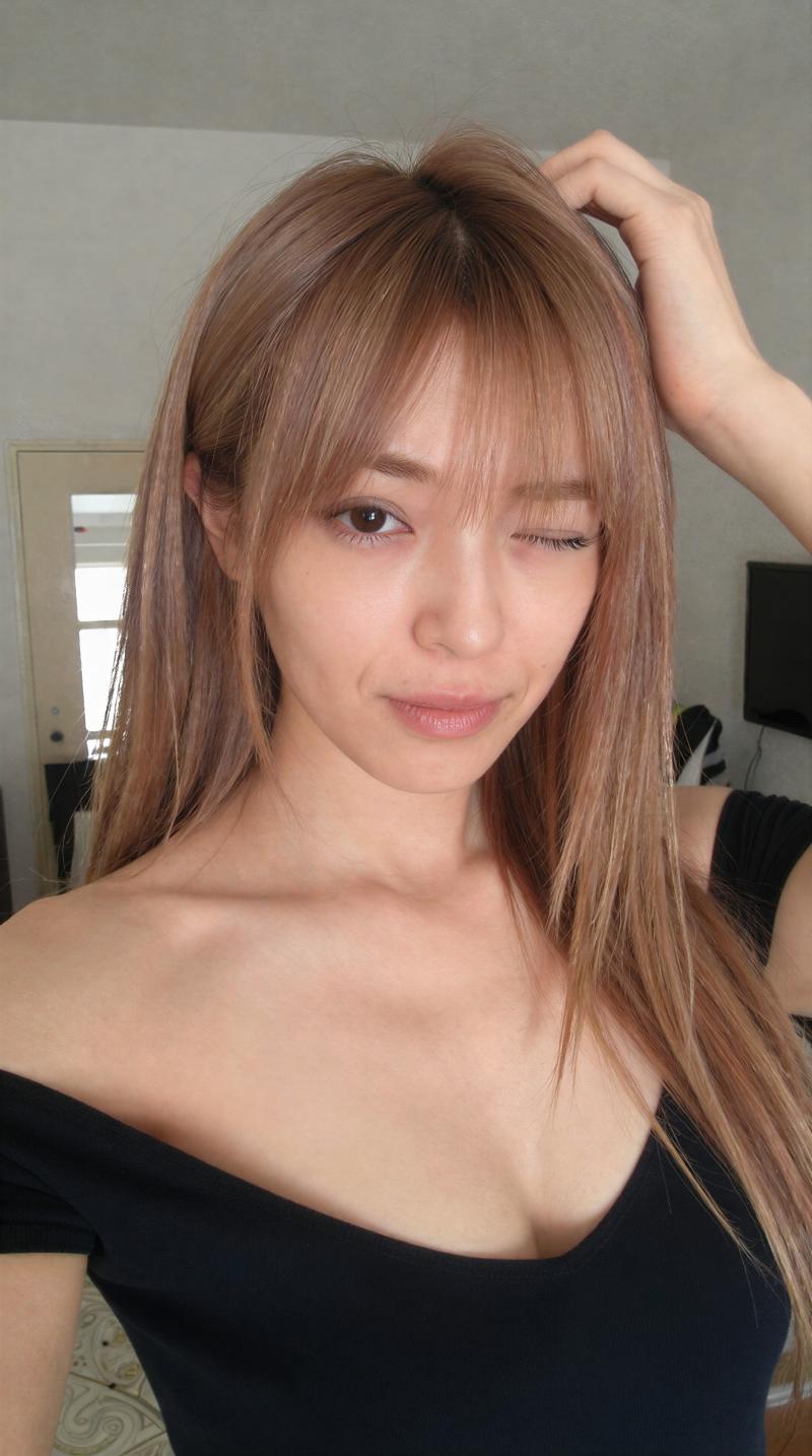 女性モデルのフリー素材