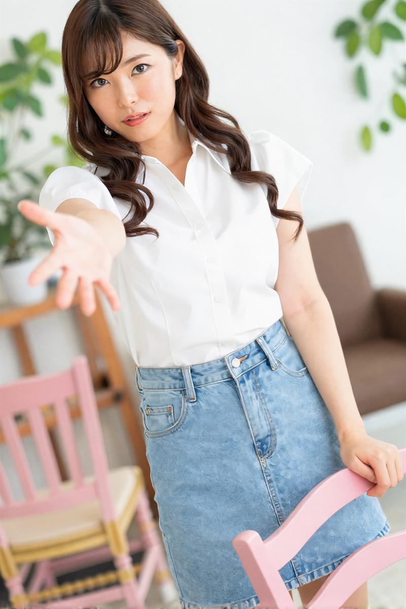 おいでと誘う爽やかデニム