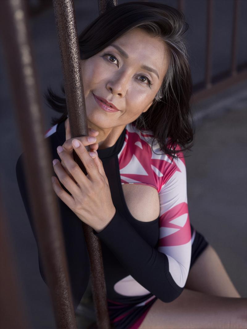 スタイリッシュなデリヘルの女性ポートレート